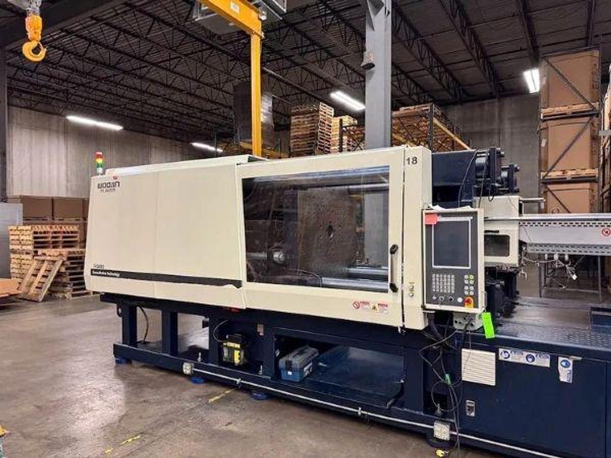 Used 496 Ton Woojin Injection Mold Machine