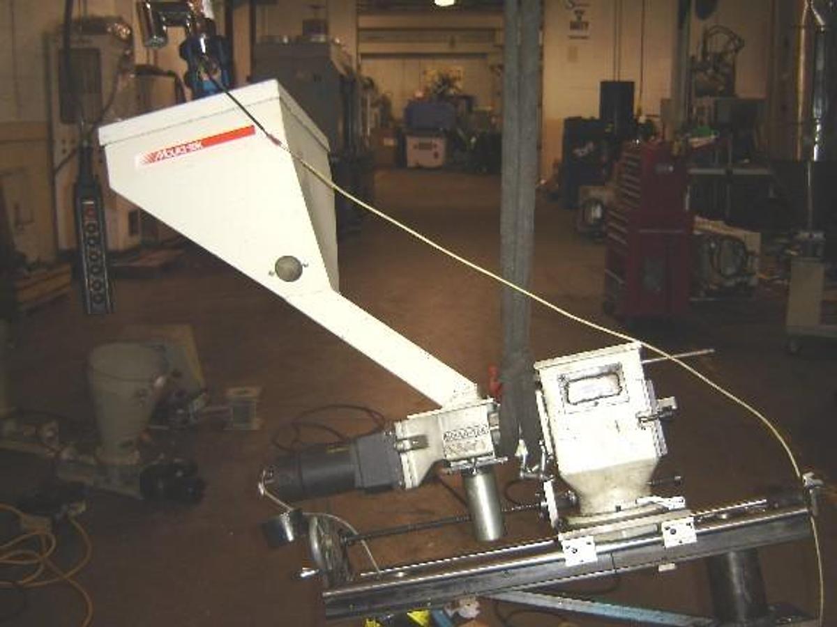 Used Mould-Tek Additive Feeder