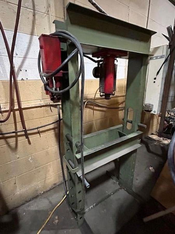 Used Carolina H-Frame Hydraulic Press