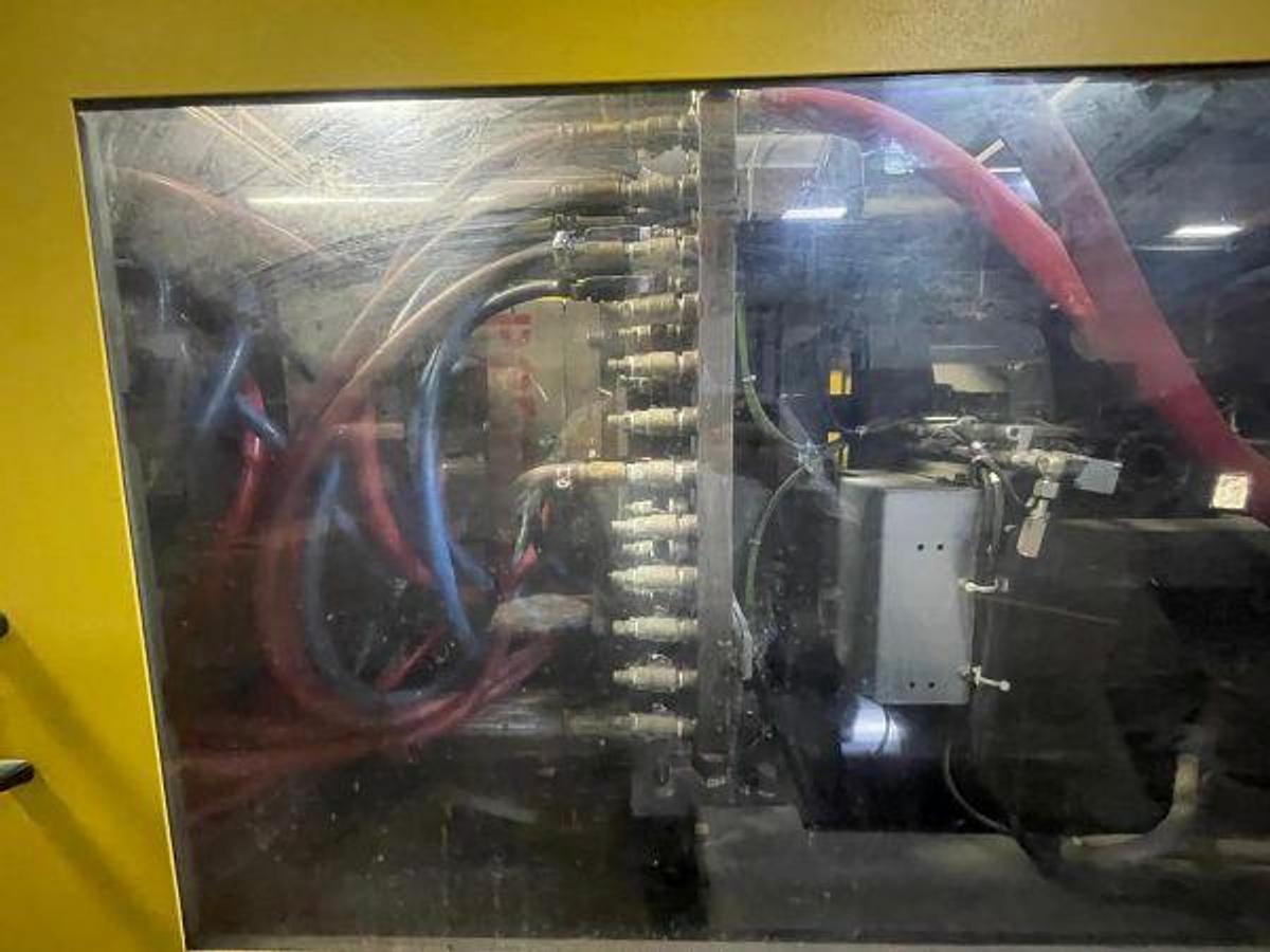 Used 275 Ton Milacron Roboshot Injection Mold Machine