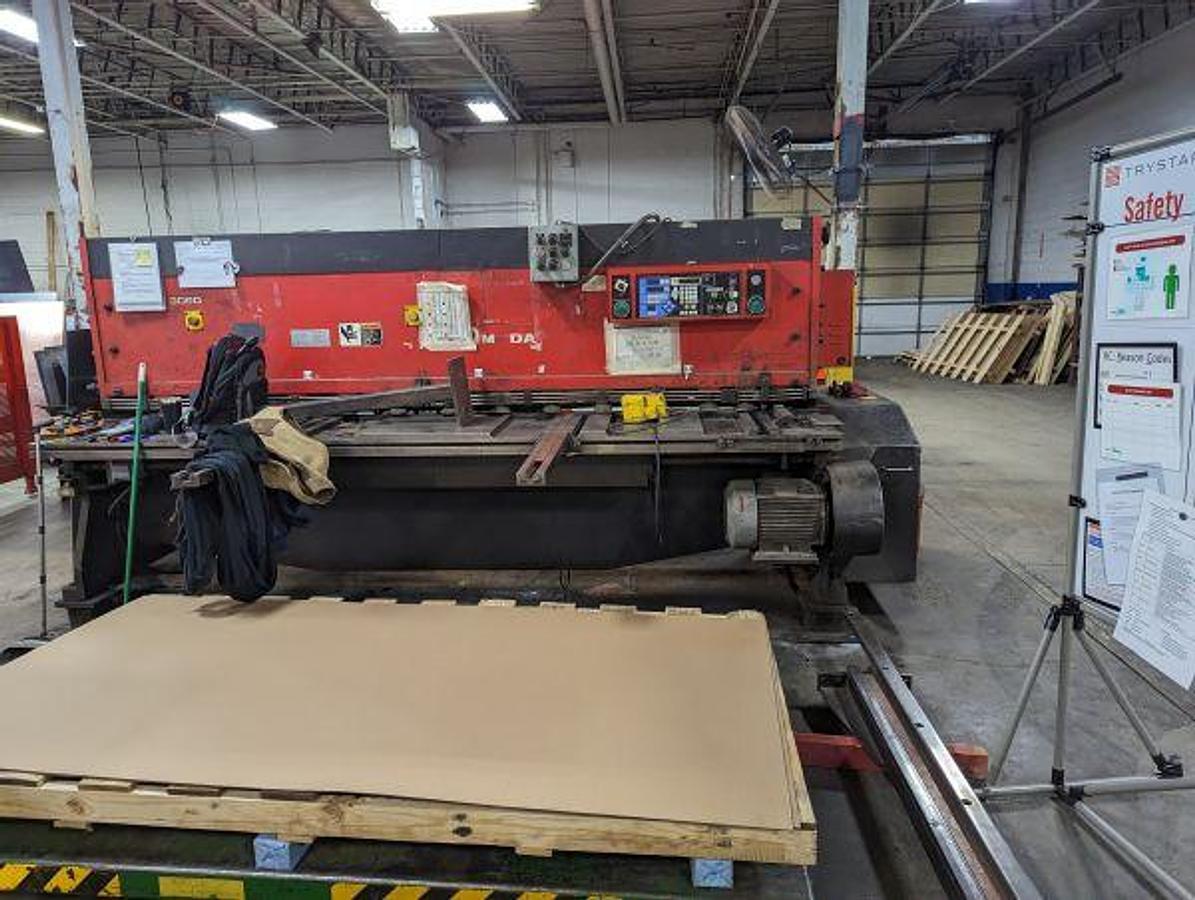 Used Amada M3060 Power Squaring Shear w/Programmable Back Gauge