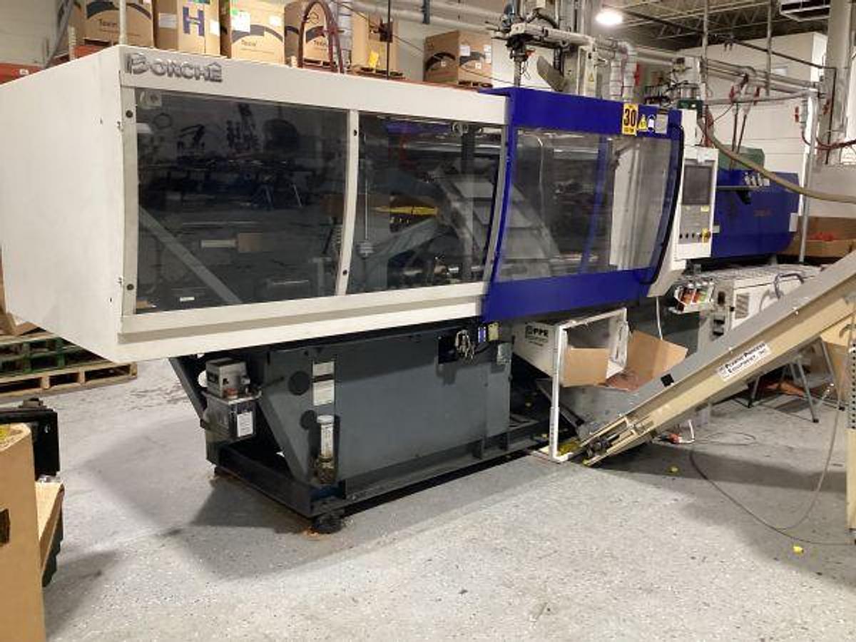 Used 220 Ton Borche Injection Mold Machine
