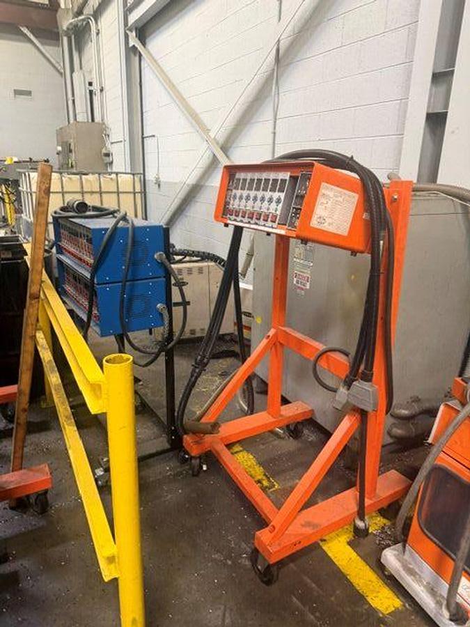 Used Incoe 8 Zone Hot Runner