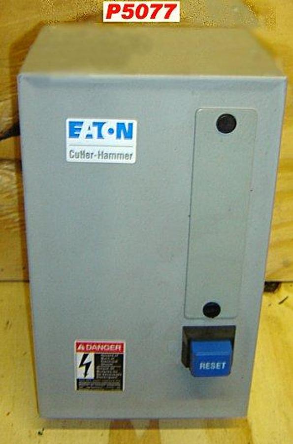 Used CUTLER-HAMMER MAUAL CONTROLLER BOX