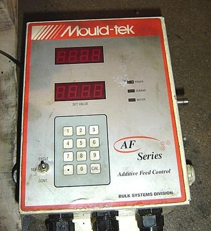 Used Mould-Tek Additive Feeder