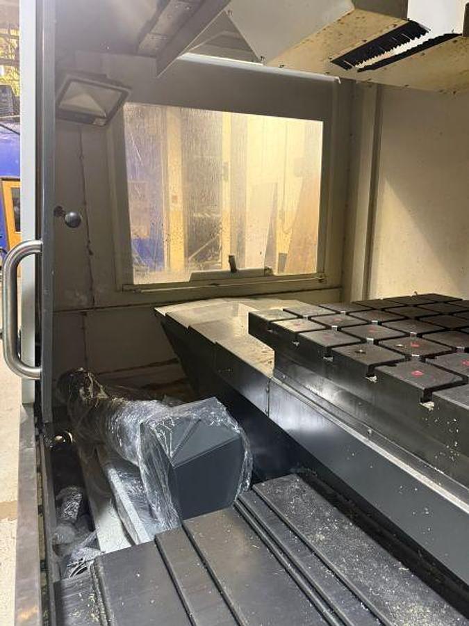 Used Haas VM-6 CNC Vertical Machining Center