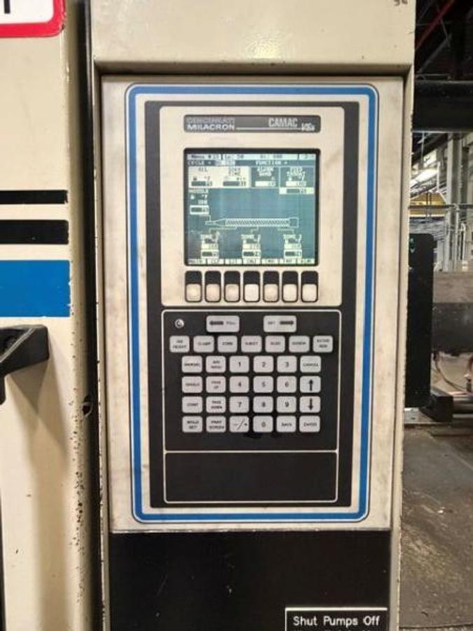 Used 165 Ton Cincinnati Injection Mold Machine