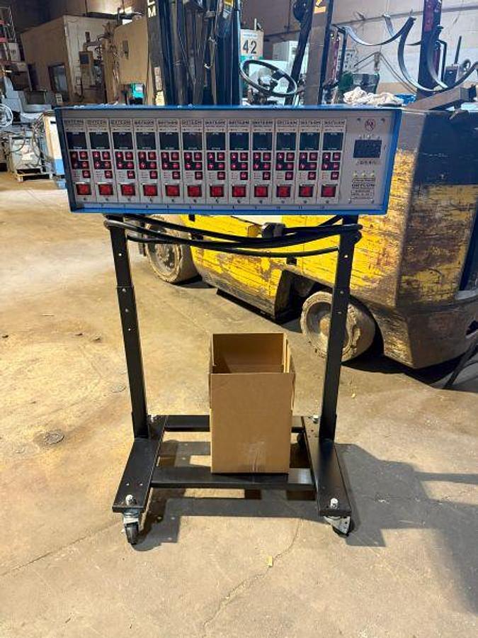 Used Orycon 12 Zone Hot Runner - NEW