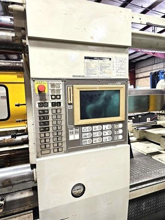 Used 390 Ton Toshiba Injection Mold Machine