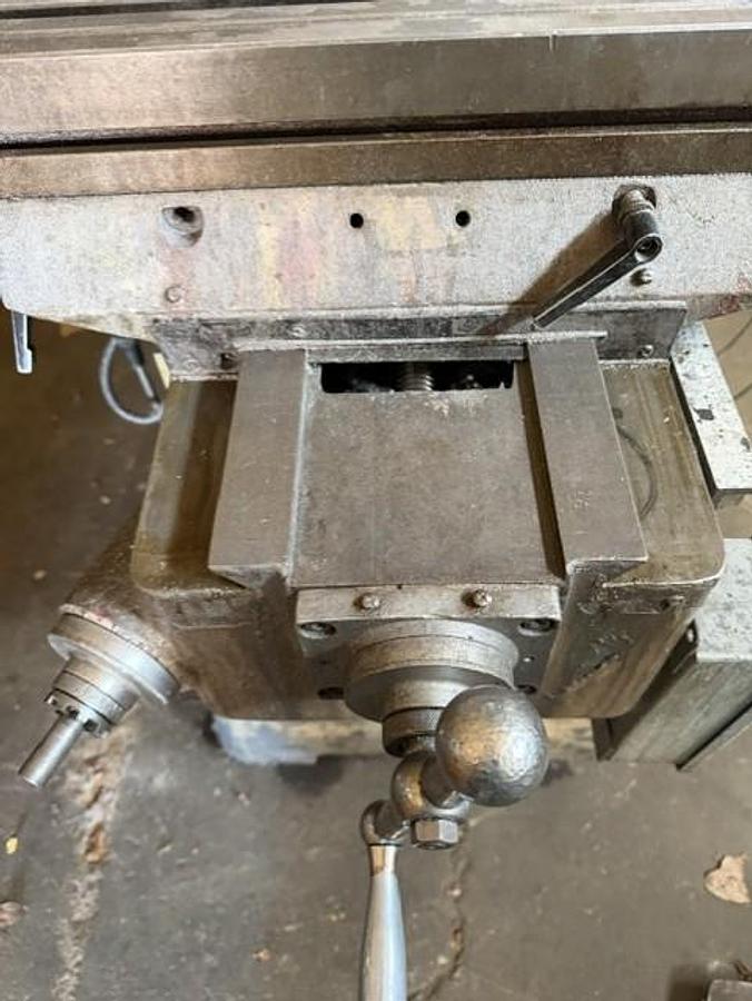 Used Microcut Vertical Mill