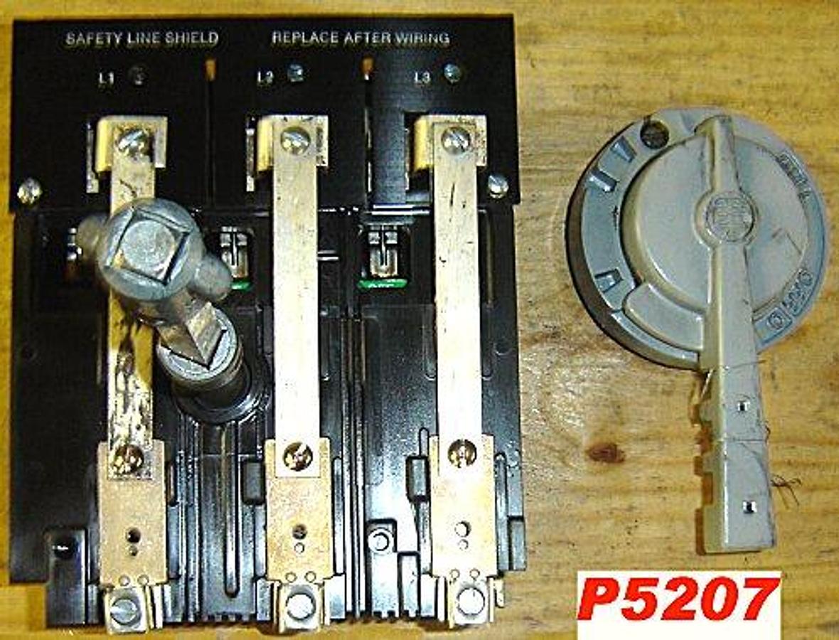 Used TELEMECHANIQUE POWER DISCONNECT SWITCH