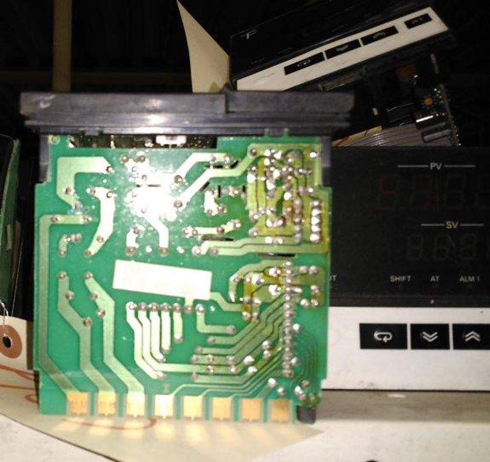 Used AEC DIGITAL TEMP. CONTROL