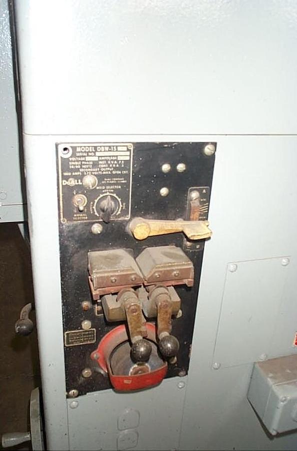 Used Do-All 3613-0 Vertical Bandsaw