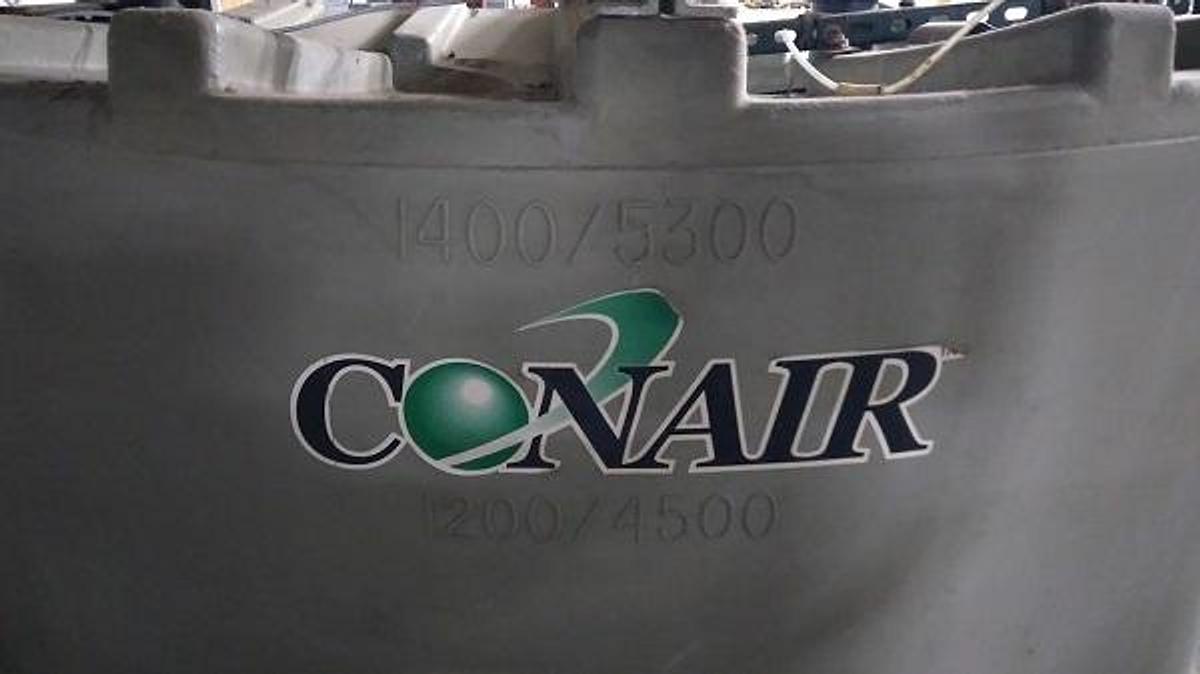 Used Dry Coolers 30 Ton WC Chiller w/Conair PT1400 Pump Tank