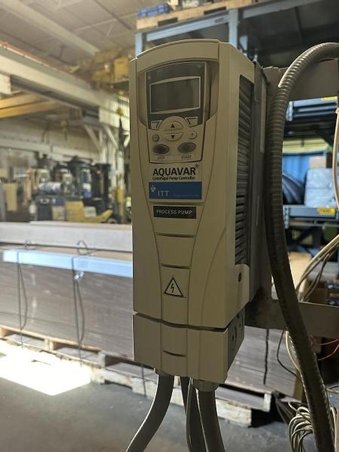 Used Advantage Dual Zone 15 Ton Titan Chiller w/450 gal. poly tank & lid