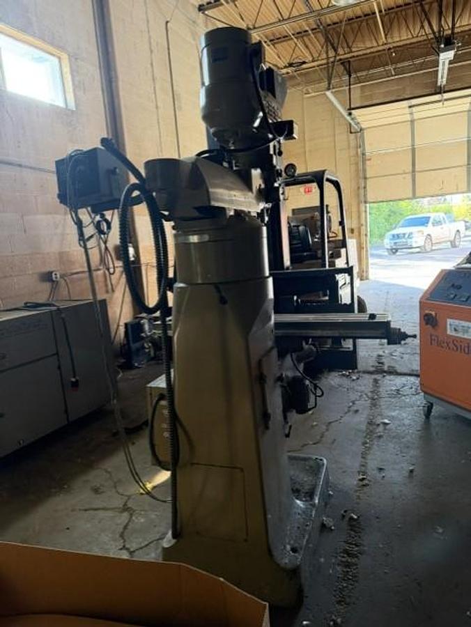 Used Microcut Vertical Mill