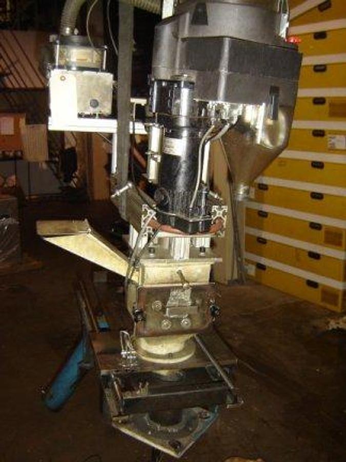 Used Plastrac GF-402 Gravimetric Blender