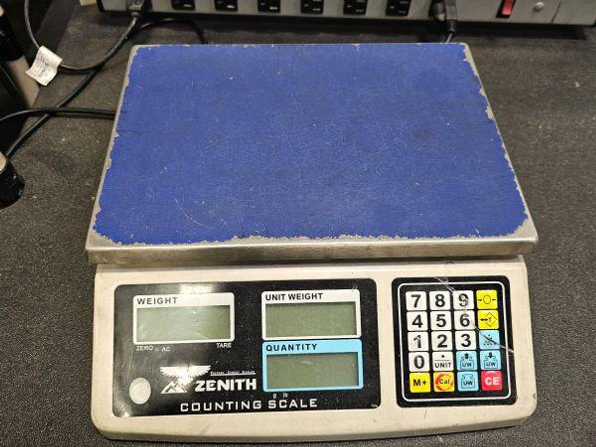Used Zenith Part Counter Scale