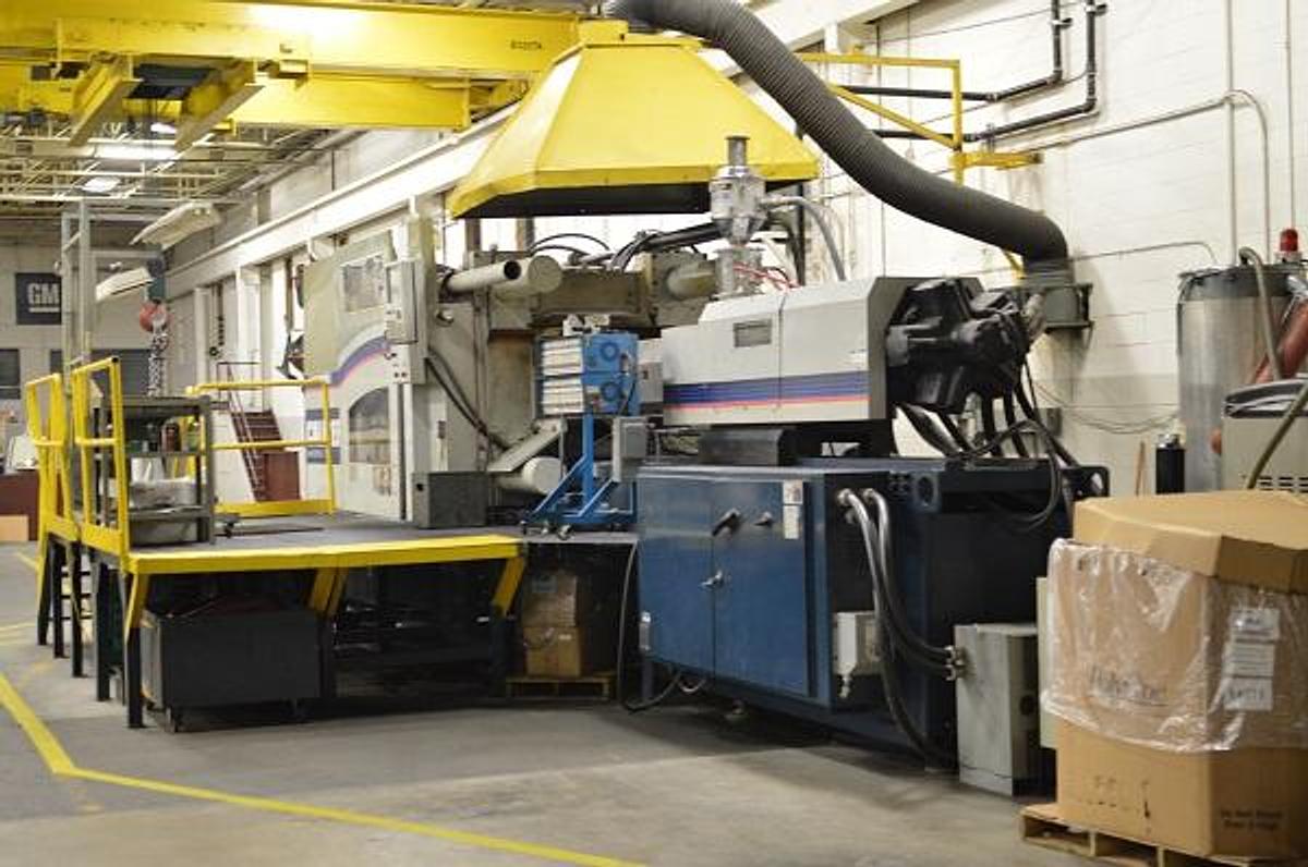 Used 730 Ton Van Dorn Caliber Molding Machine