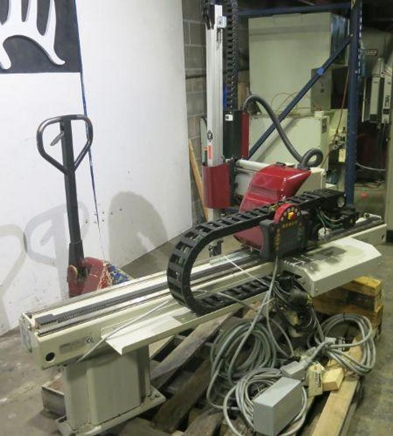 Used Wittmann W710 Full Servo Robot