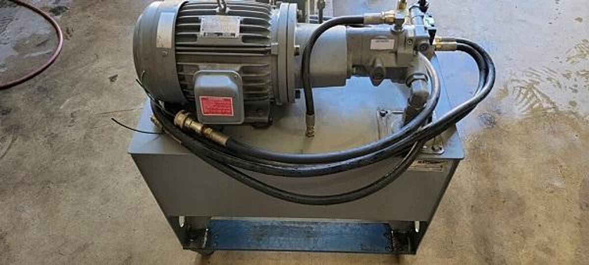 Used Matzka Hydraulic Core Pull Unit