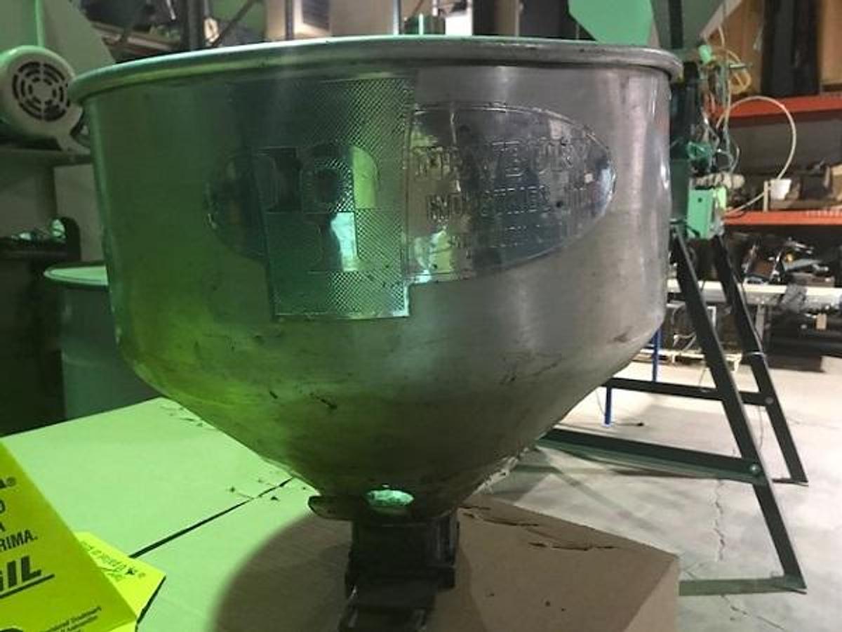 Used 30 lb. Newbury Hopper
