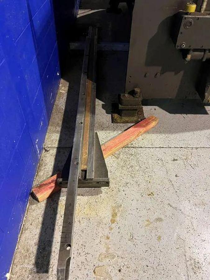 Used Amada M3060 Power Squaring Shear w/Programmable Back Gauge