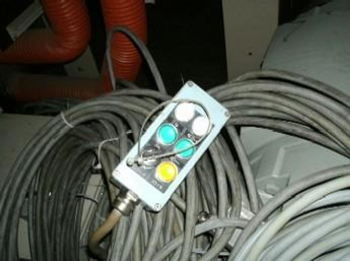 Used Staubli QMC-121 Magnetic Clamping System
