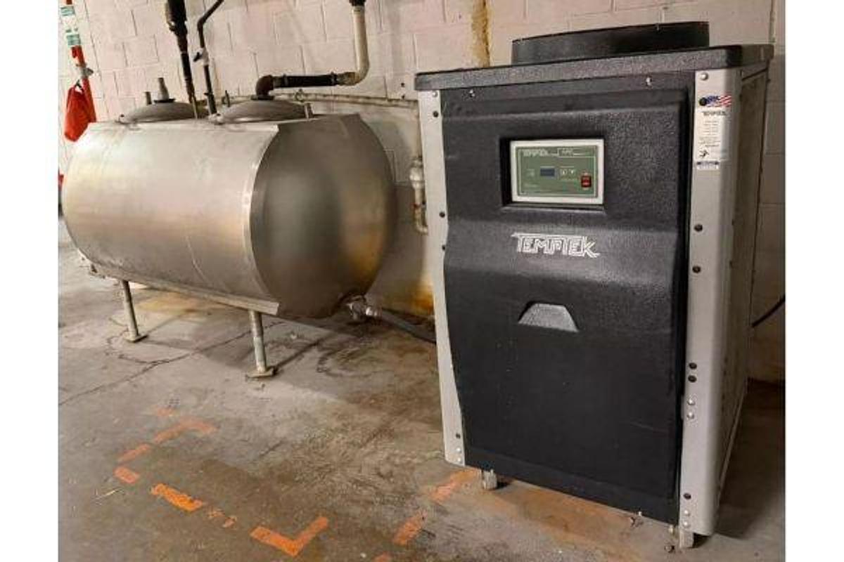 Used Temptek 5 Ton AC Chiller w/external tank
