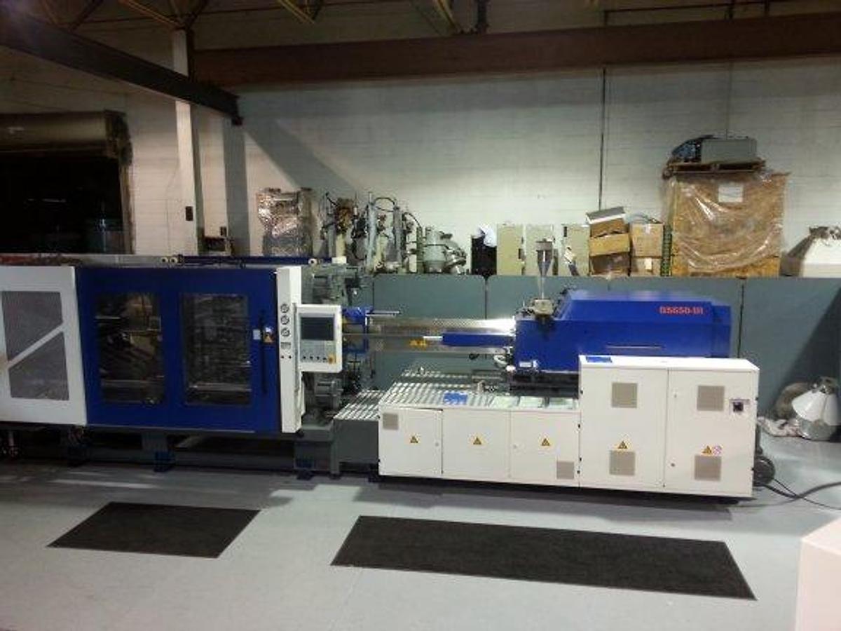 Used 715 Ton Borche Injection Mold Mach. NEW