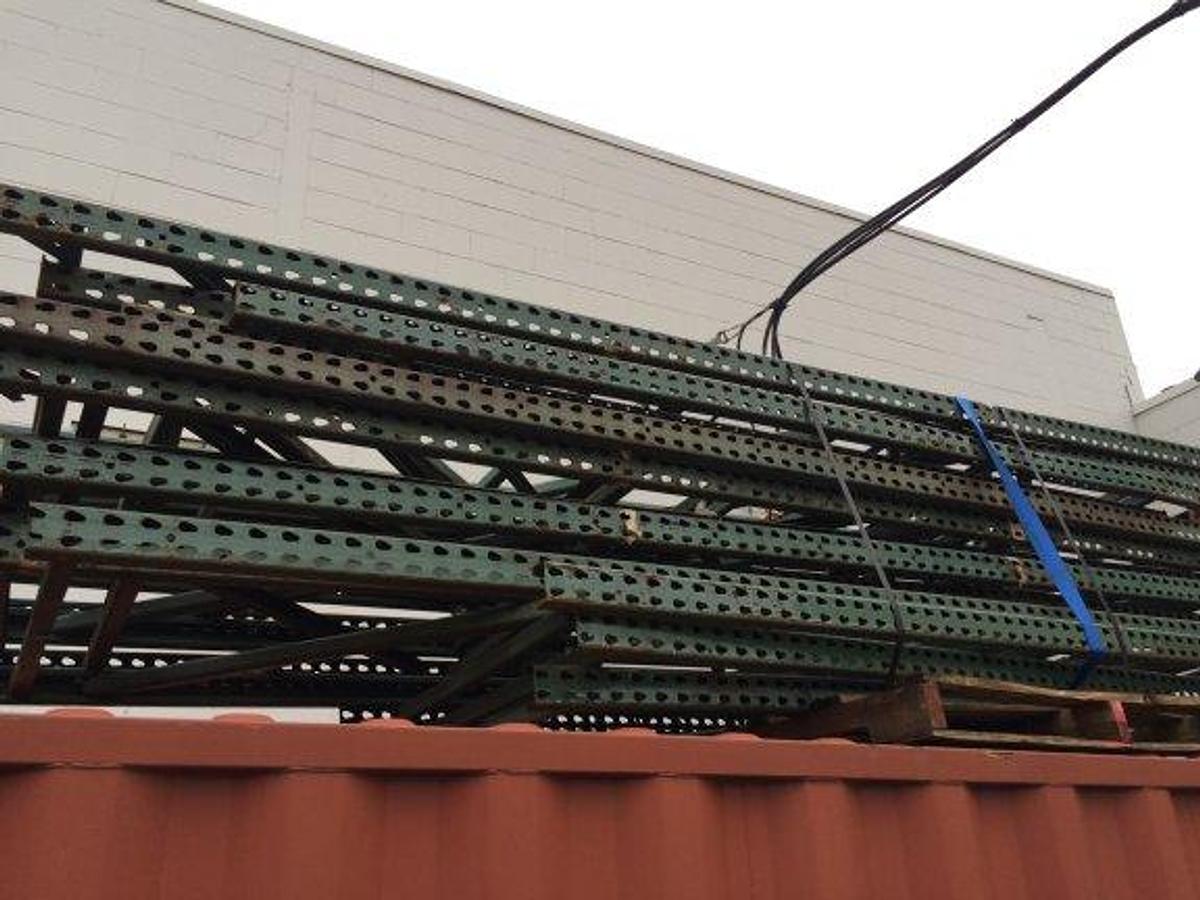 Used Shelving w/uprights