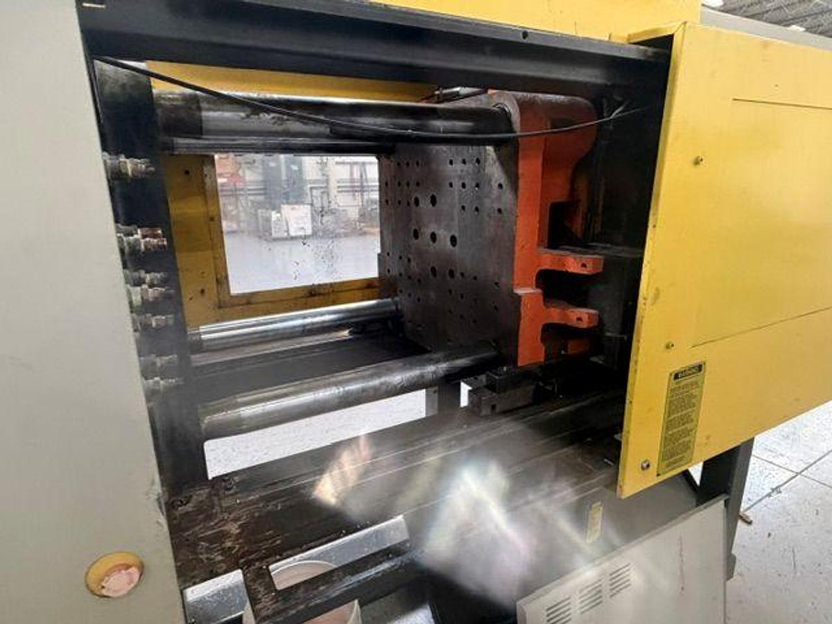 Used 110 Ton Cincinnati Roboshot Injection Mold Machine