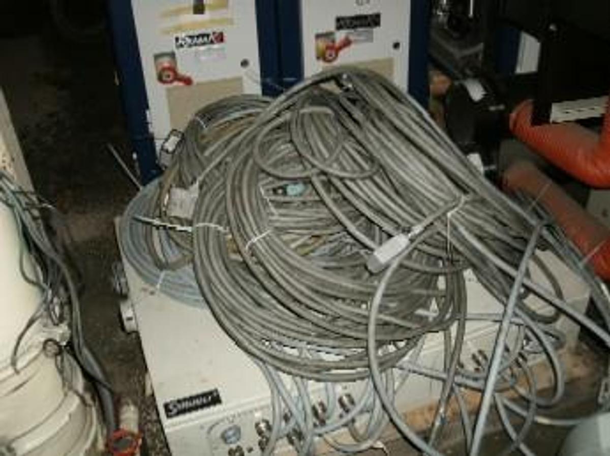 Used Staubli QMC-121 Magnetic Clamping System