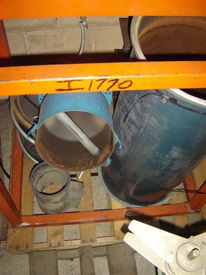 Used 240# Hopper W/Stand (Non-Insulated)