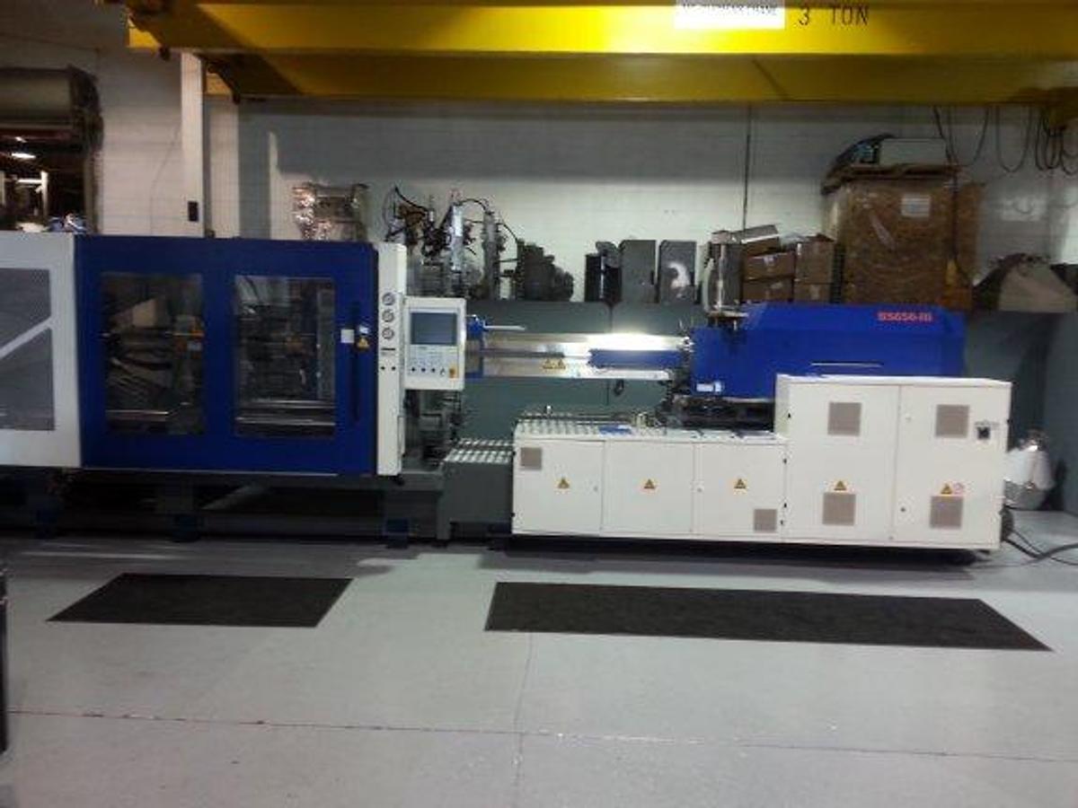 Used 715 Ton Borche Injection Mold Mach. NEW