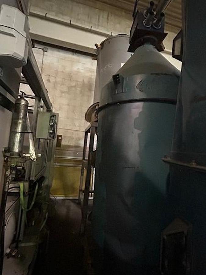 Used 2000 lb. Conair Insulated Hopper