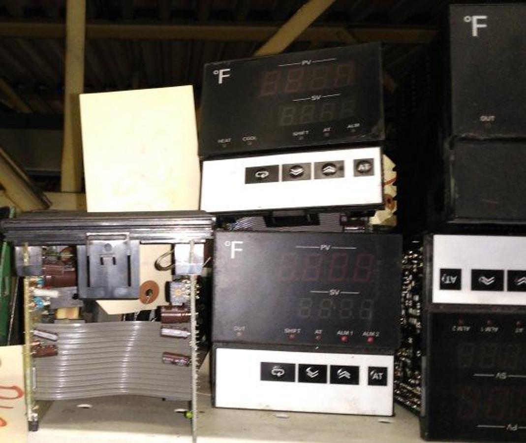 Used AEC DIGITAL TEMP. CONTROL