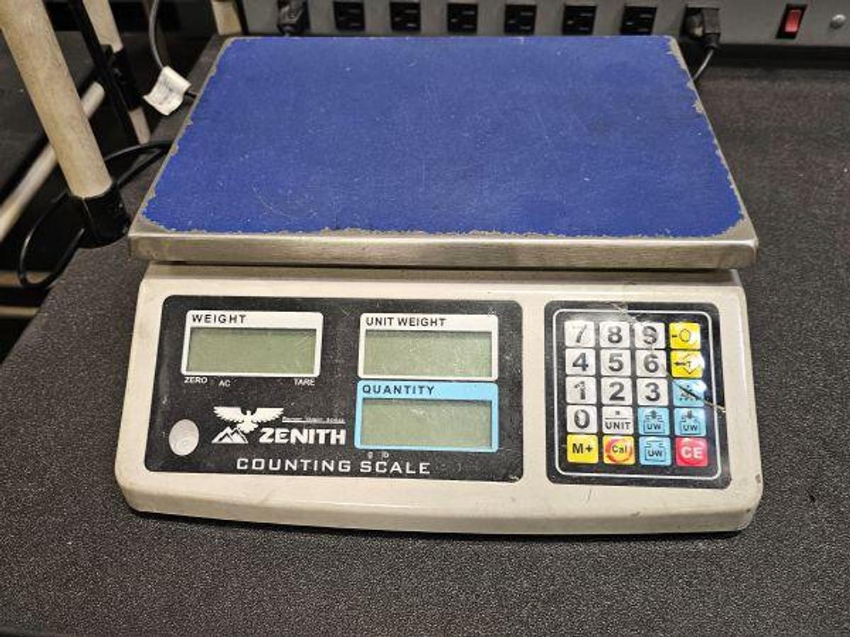Used Zenith Part Counter Scale