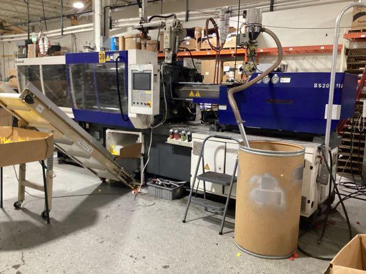 Used 220 Ton Borche Injection Mold Machine