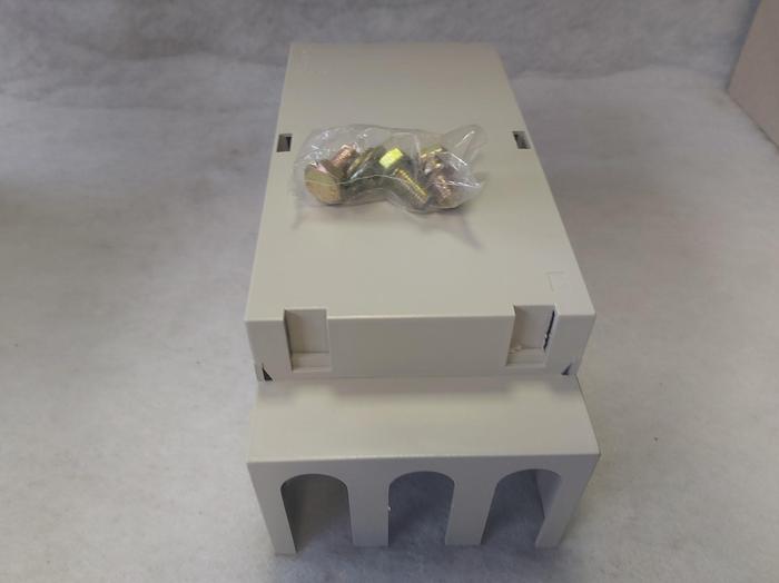 2 adaptadores de conexión de barra colectora, SV 3440.000, 400 A, 690 V, Rittal, como nuevo