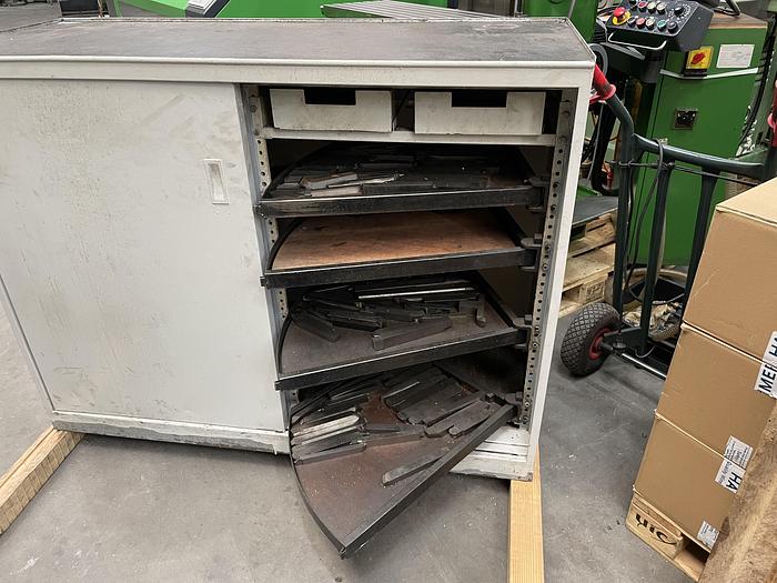 Gebruikt Gereedschap kasten 2 stuks