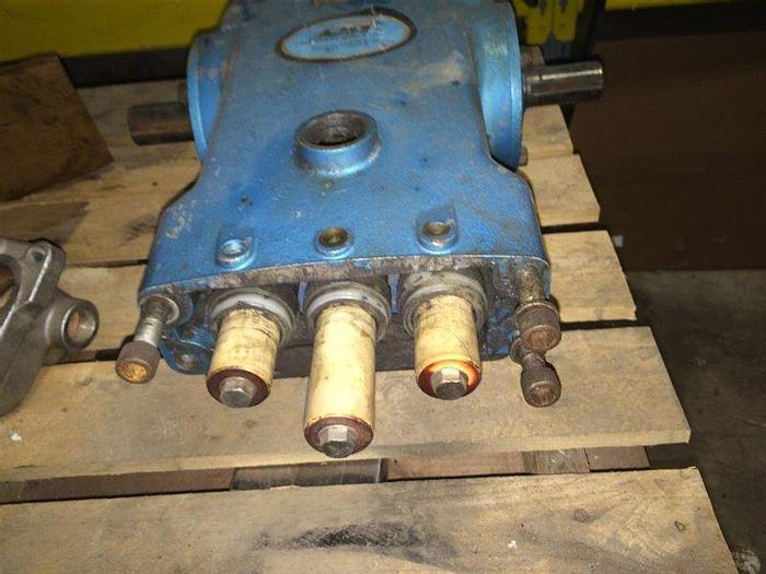 Used Cat 2530 Plunger Pump Triplex