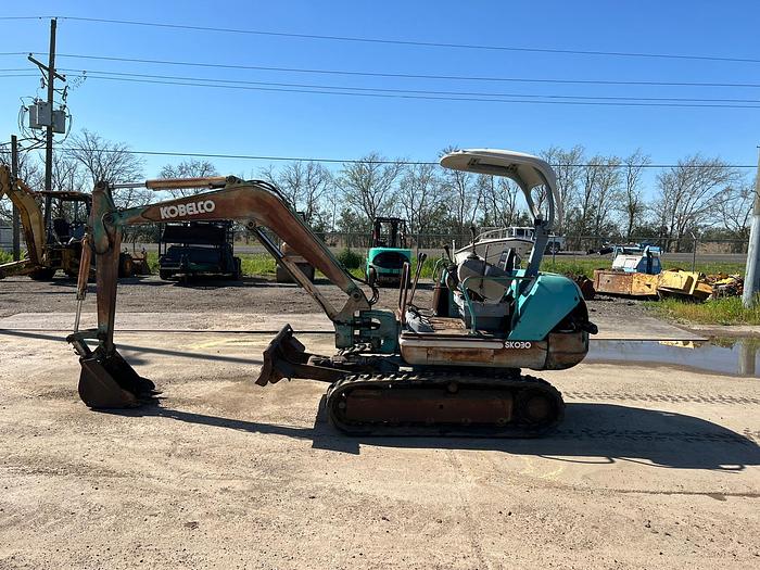 Used KOBELCO SK30SR MINI EXCAVATOR