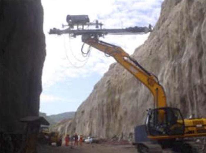 2015 Excavatriz MW-3500 Drilling Attachment