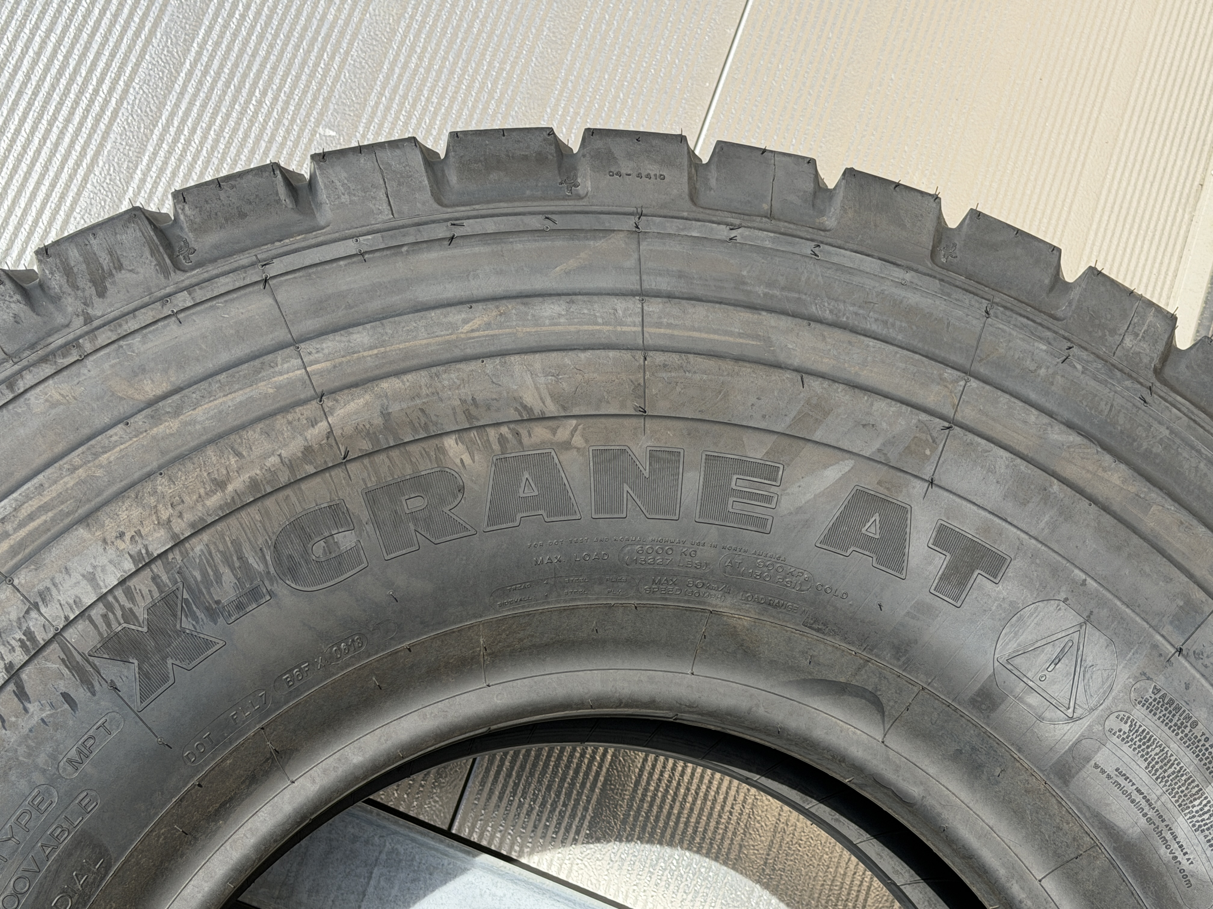 2018 MICHELIN X-CRANE AT 385/95R24