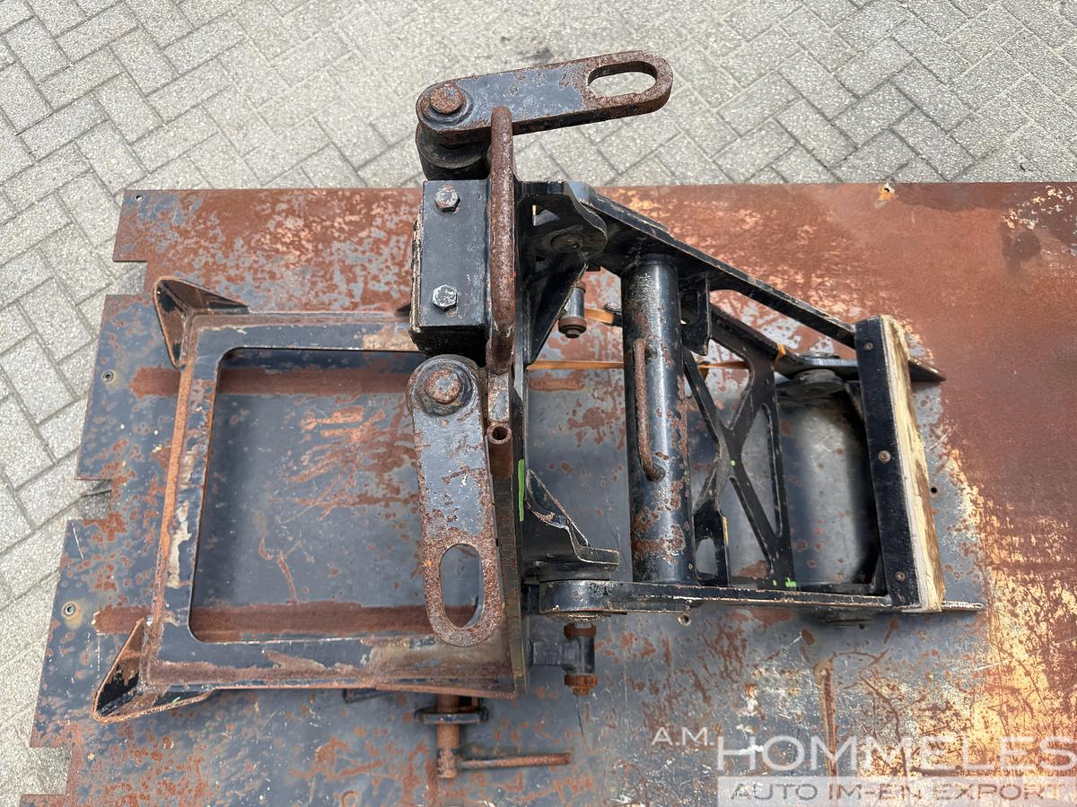 Used Transport support for the ICE vibratory hammer