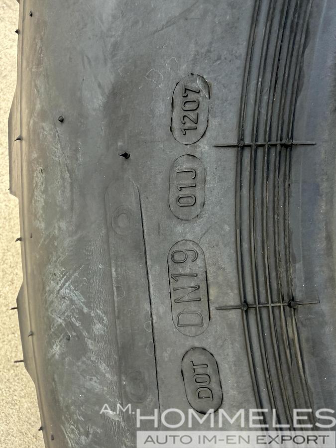 DUNLOP SPT9 - 405/70R20
