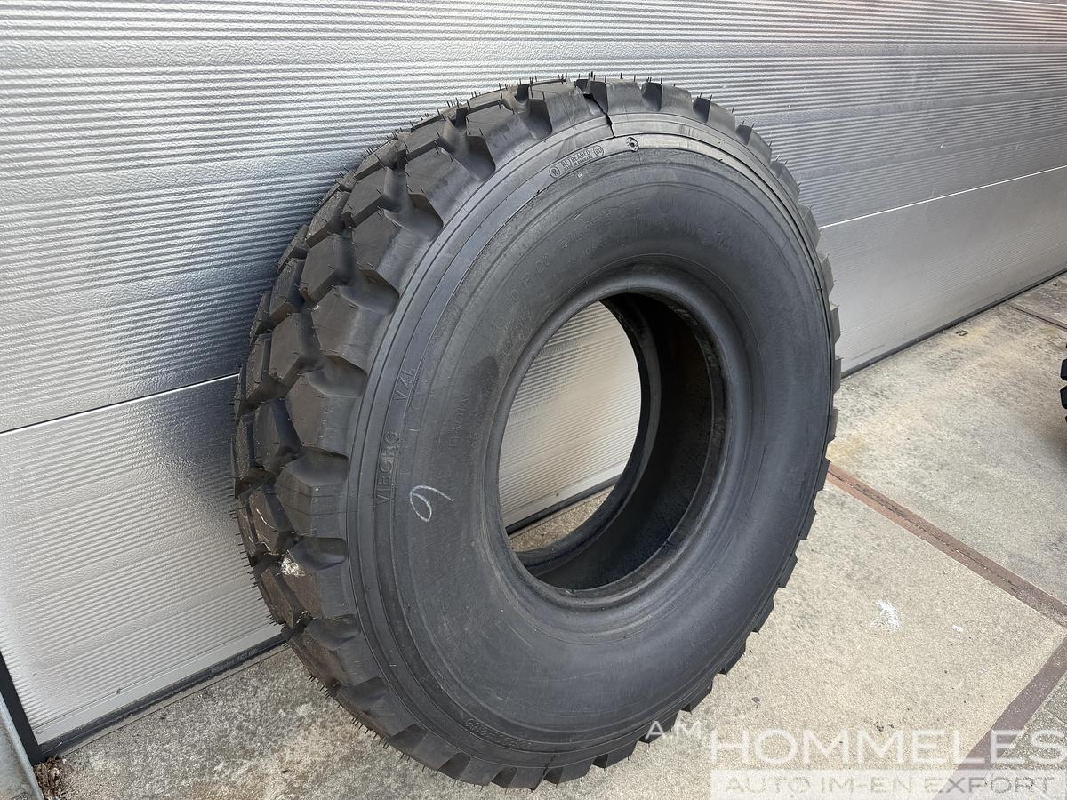 Used MICHELIN X - 13.00R20 RETREADED