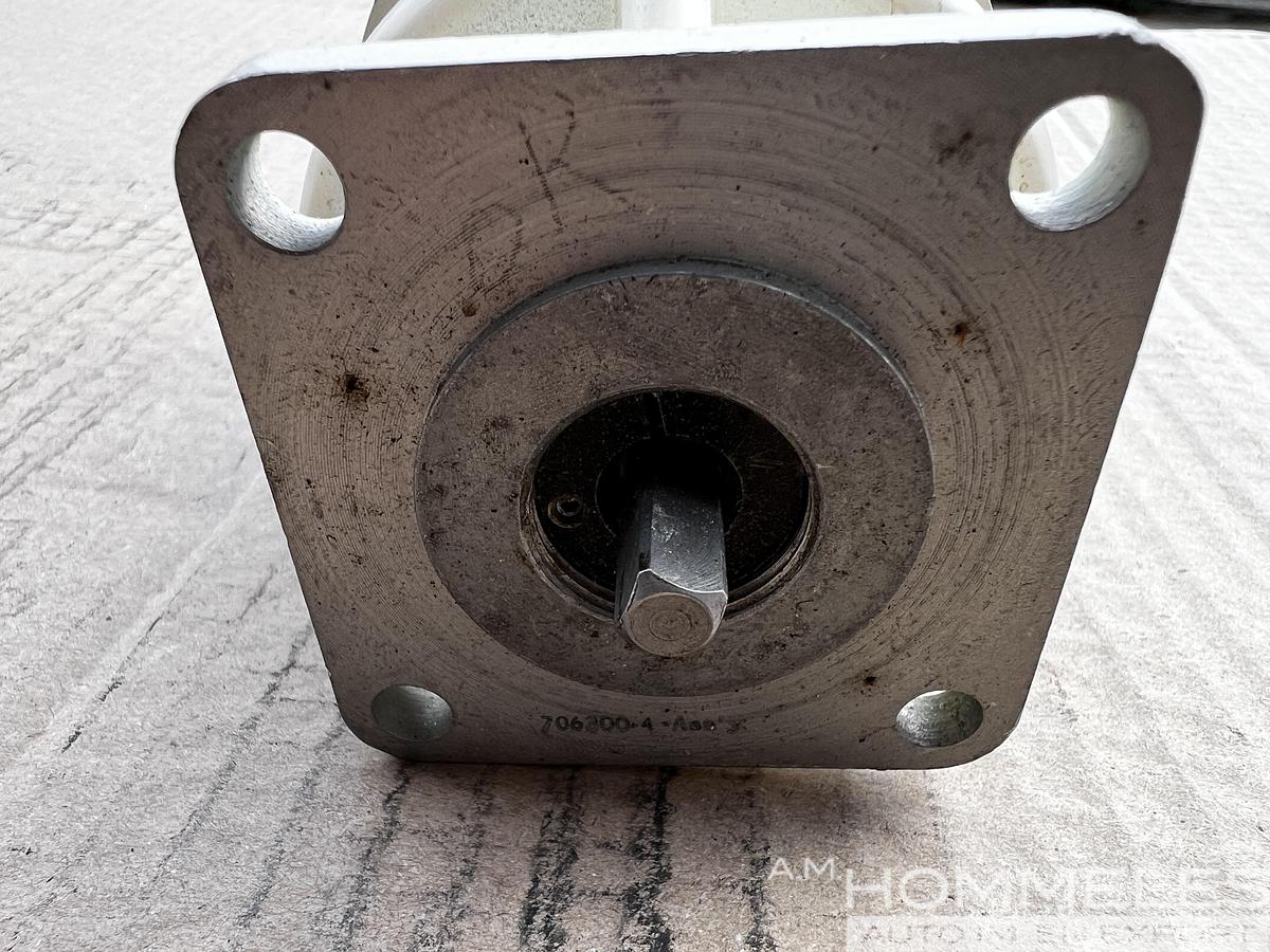 Used TRANSMITTOR, SPEEDOMETER  8001-4-A