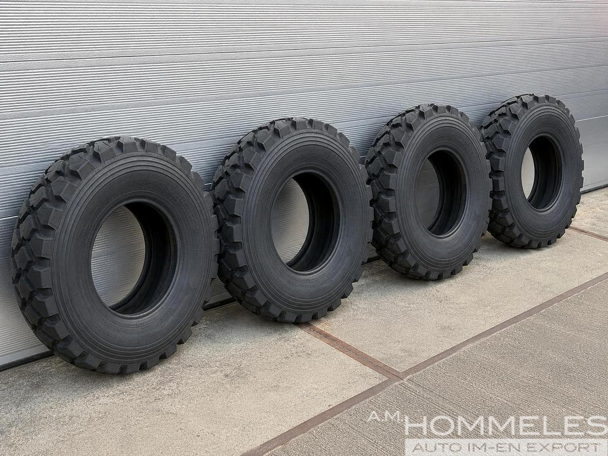 MICHELIN XZL 335/80R20